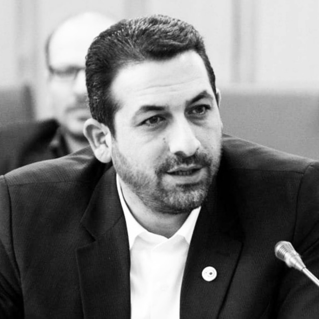 دکتر حسین متقی طلب